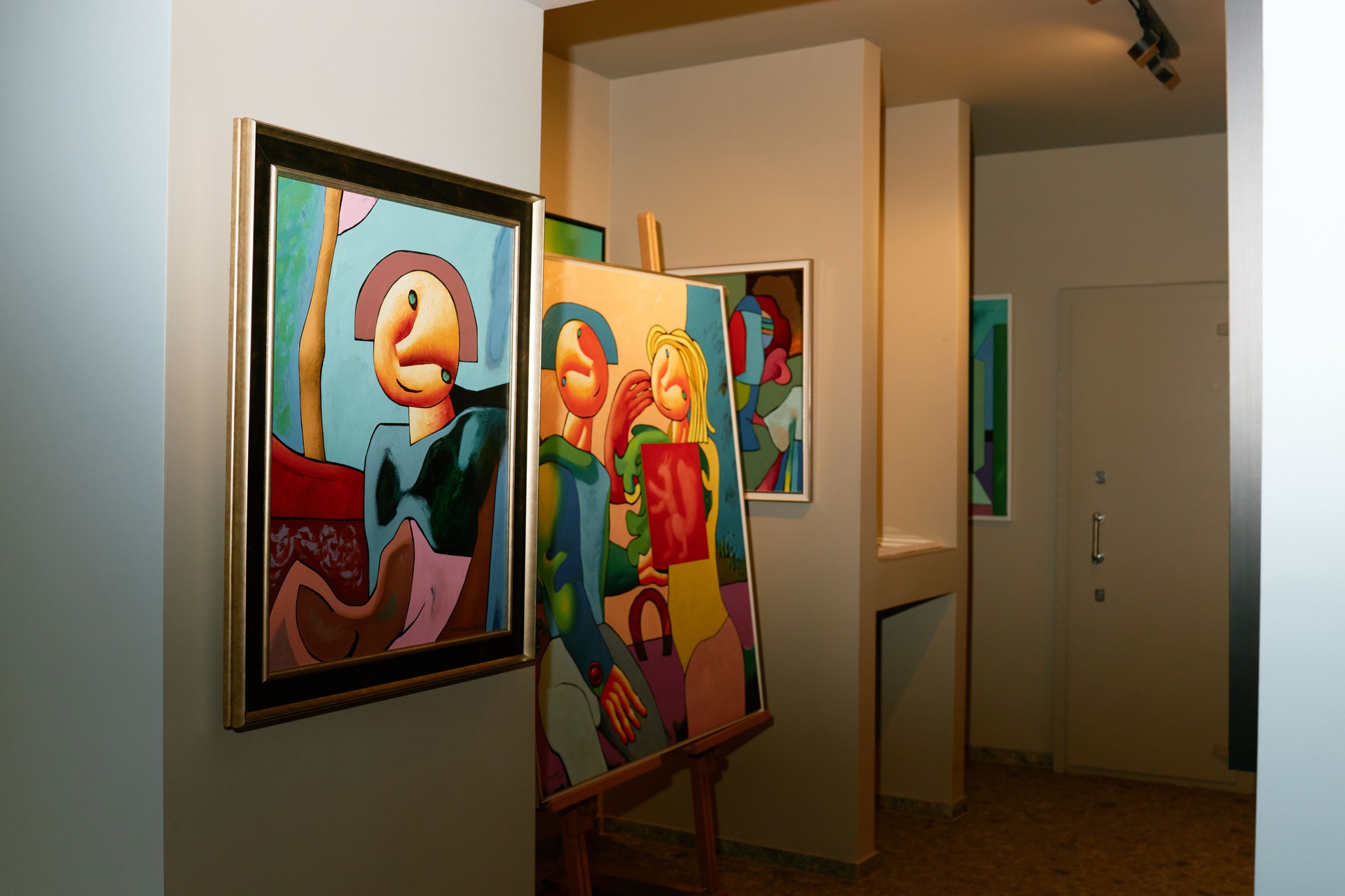 Displaying Abstract Colorful Paintings in Modern Art Gallery